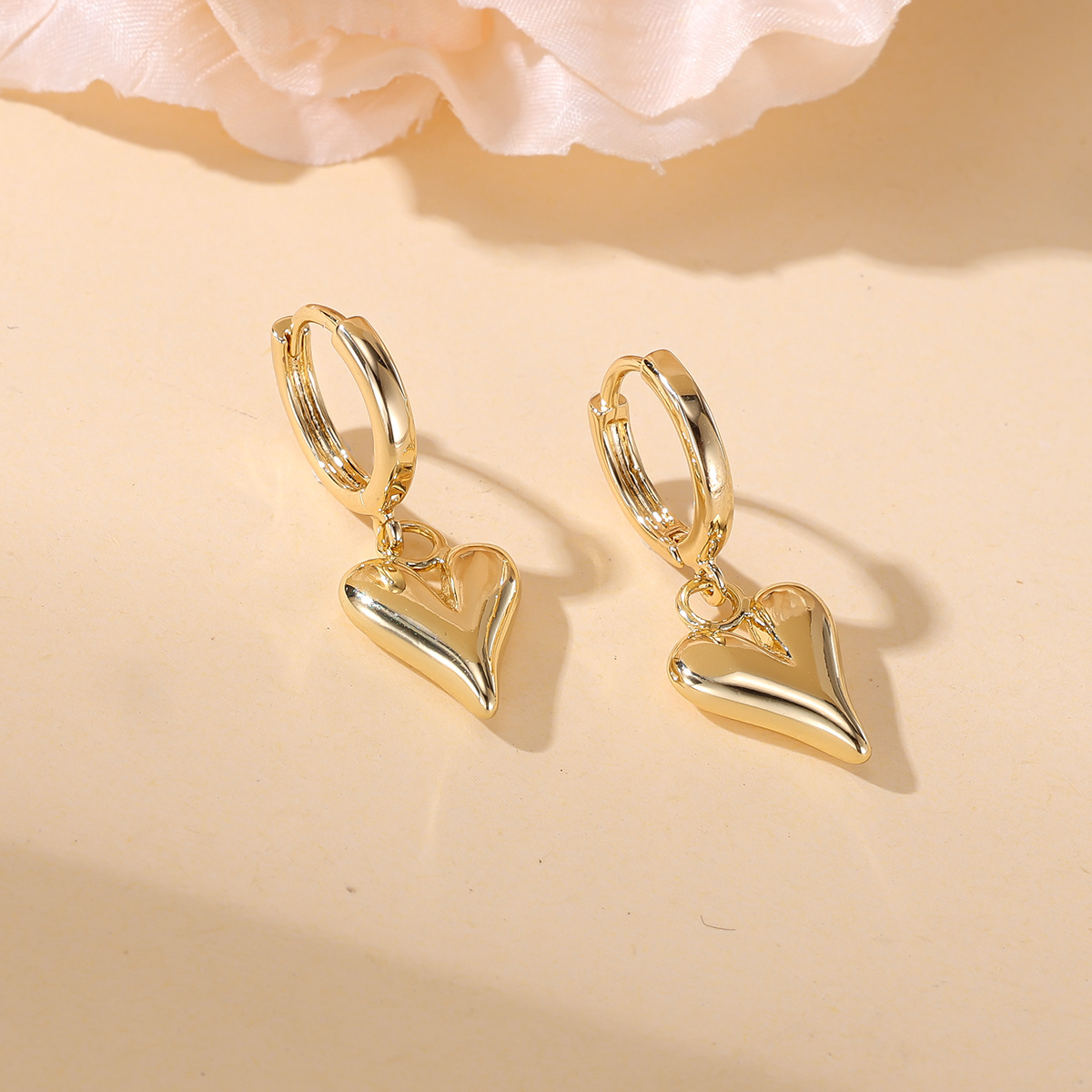 Women's Love Pendant Earrings, Exquisite Synthetic Zirconia Design